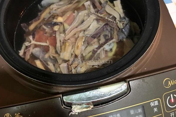 墨鱼炖鸡的做法图解5