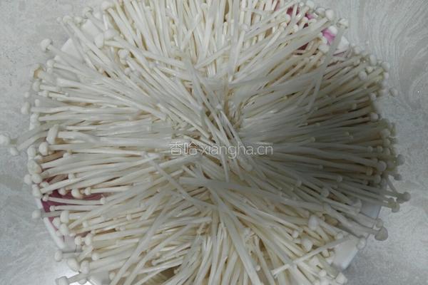 清蒸肉末金针菇的做法图解1