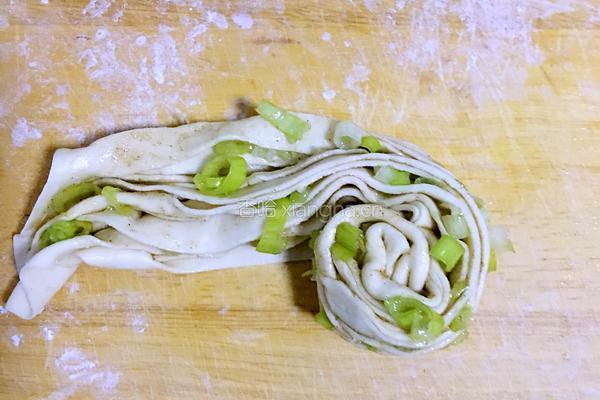 葱油盘丝饼的做法图解7