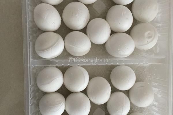 煮汤圆的做法图解1