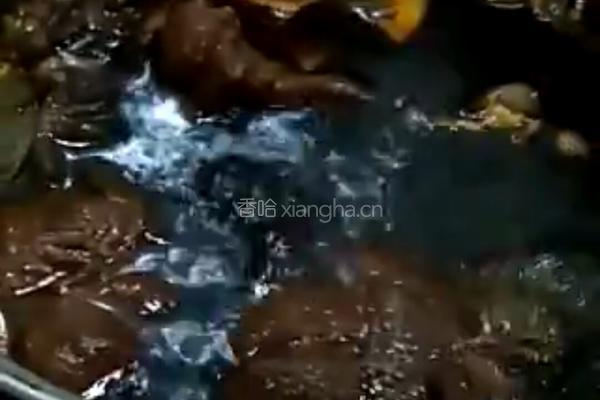 爱心牛肉酱的做法图解1