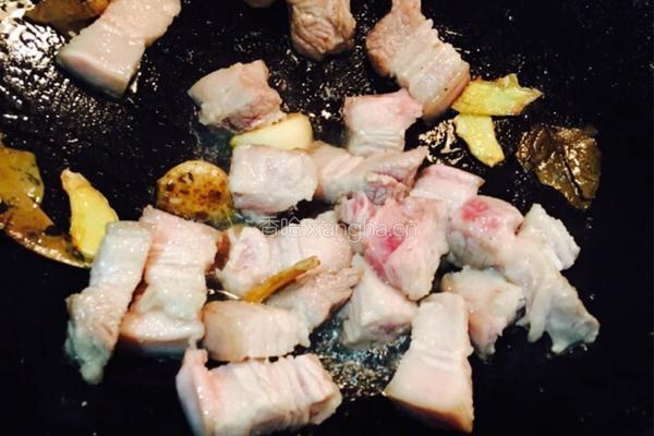 黑腐竹红烧肉的做法图解6