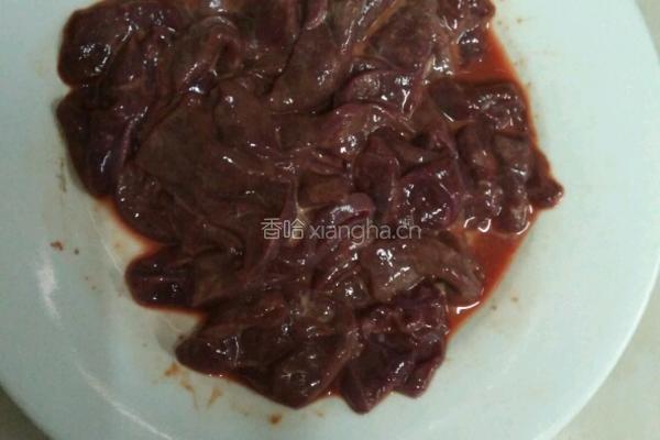鱼香猪肝的做法图解1