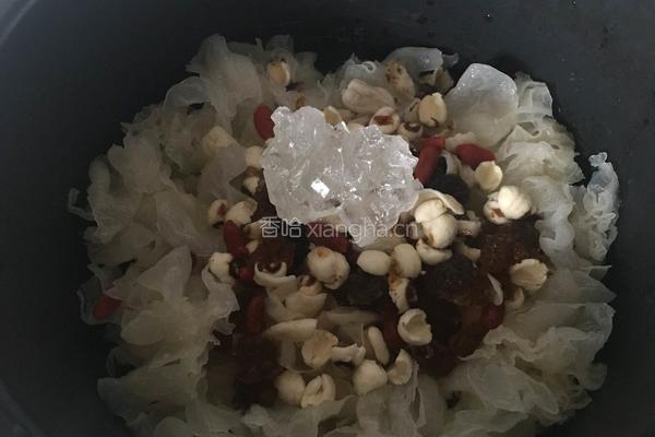 银耳羹的做法图解7