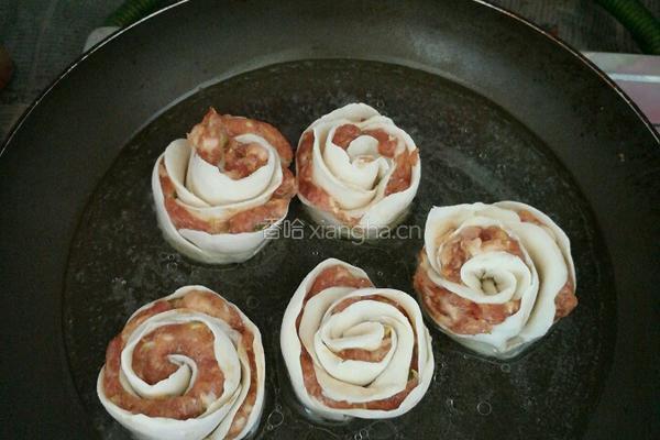 玫瑰花煎饺的做法图解8