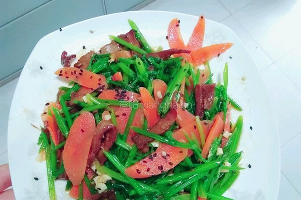 凉拌芹菜的做法图解4