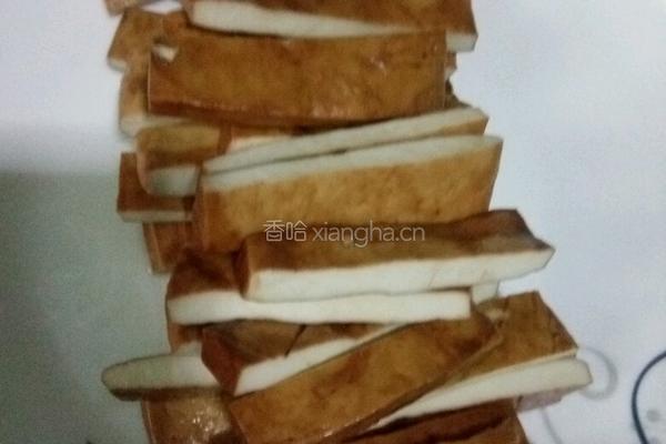 素炒豆干的做法图解1