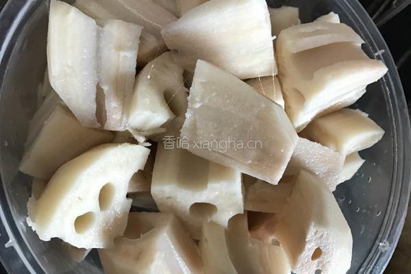 莲藕焖牛尾的做法图解3