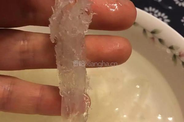 牛油果燕窝的做法图解1