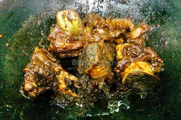 酱肘子骨的做法图解9