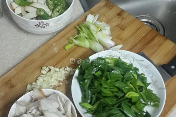 香干回锅肉的做法图解2