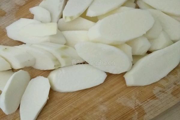 山药炒木耳的做法图解1