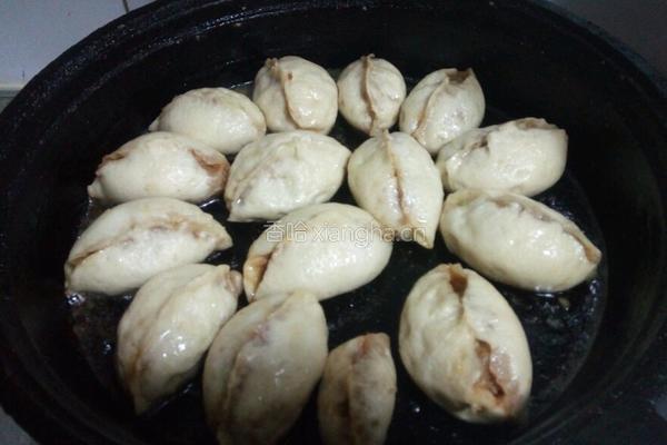 猪肉西葫芦锅贴的做法图解19
