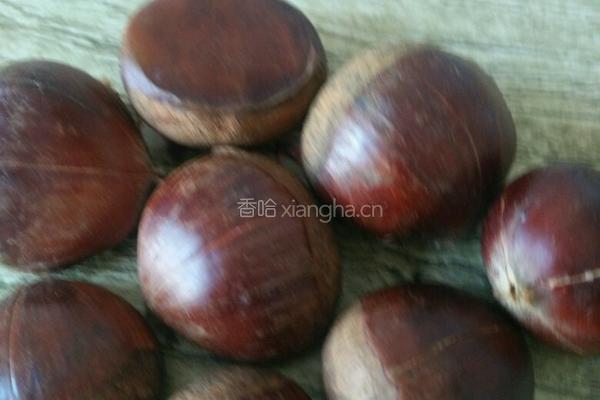 蒸板栗的做法图解2