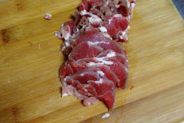葱爆羊肉炒饭的做法图解1