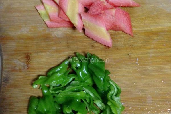 葱爆羊肉炒饭的做法图解2