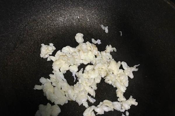 黄金蛋炒饭的做法图解4