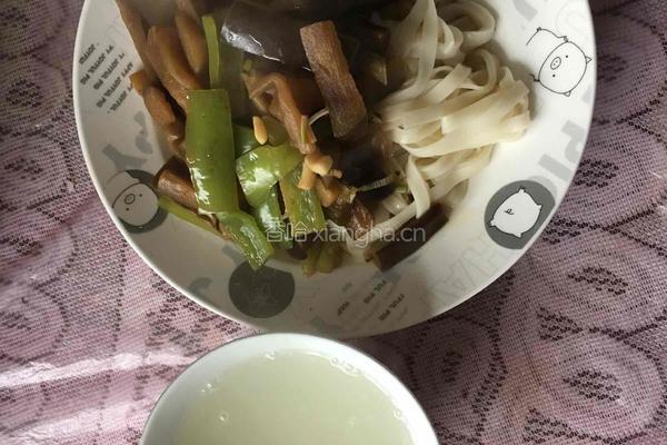茄丝拌面的做法图解9