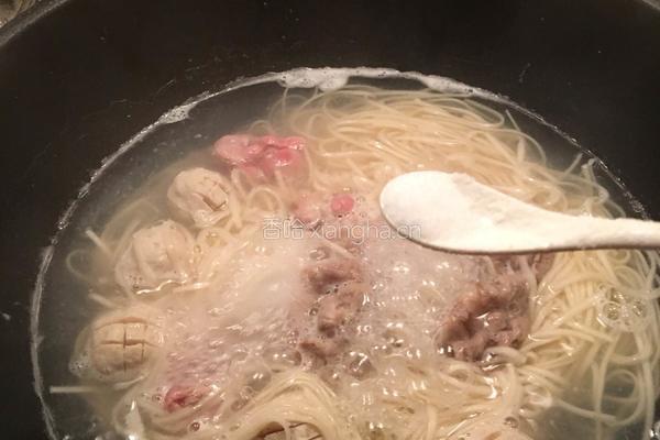 肥牛肉丸汤面的做法图解8