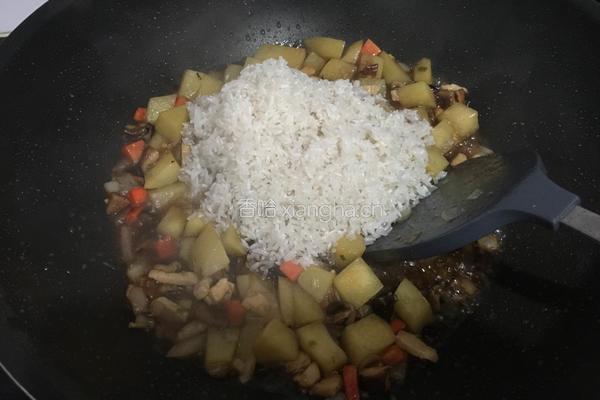 土豆焖饭的做法图解8