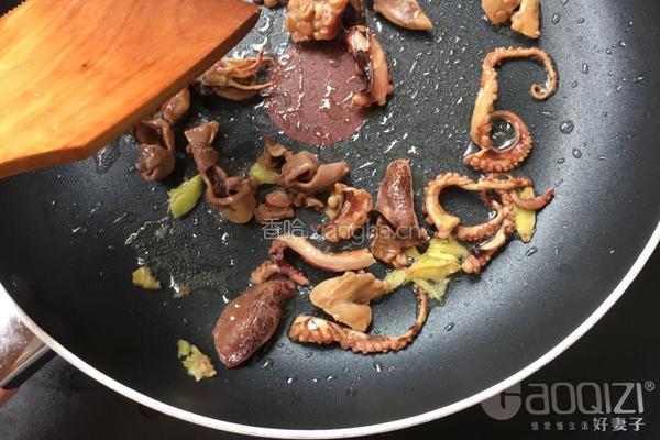 花生眉豆鸡脚汤的做法图解6