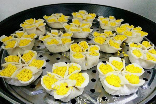 胡萝卜馅梅花饺的做法图解20
