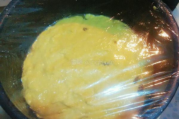 玉米面红枣发糕的做法图解4