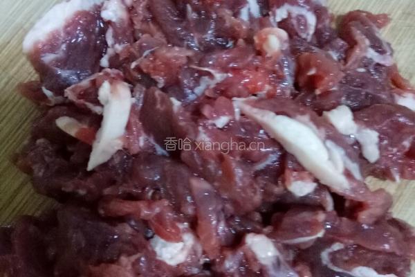 酸菜炒肉的做法图解3