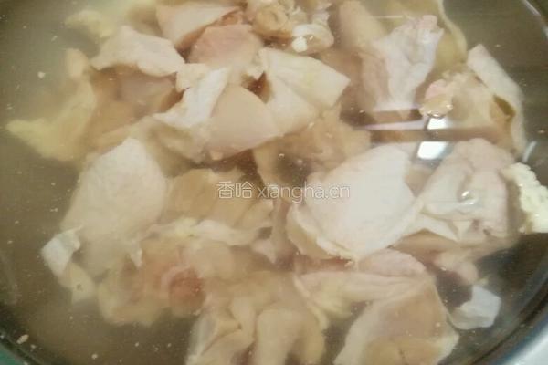 家常土豆焖鸡腿肉的做法图解1