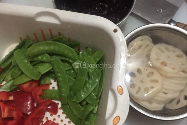 荷塘什炒的做法图解2