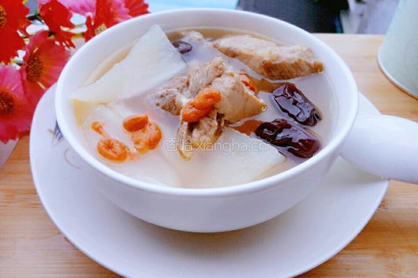 白萝卜枸杞红枣猪骨汤的做法图解6