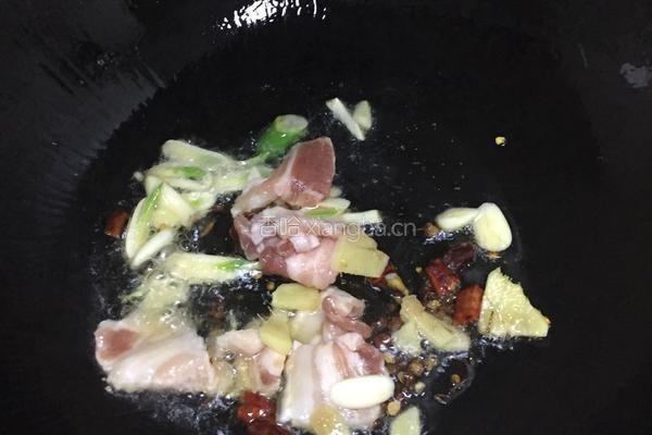 芹菜炒肉片的做法图解4