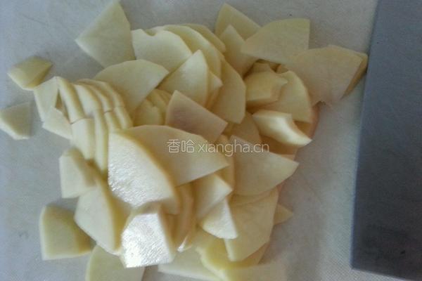 洋葱炒土豆片的做法图解2