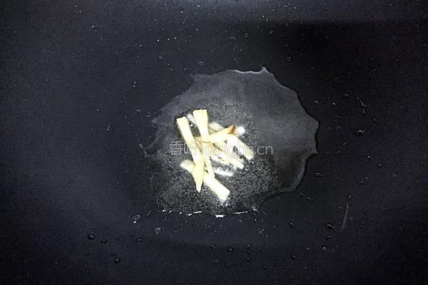 豆酱焖黑鱼的做法图解2