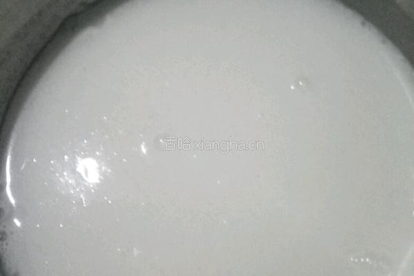 椰汁千层糕的做法图解1