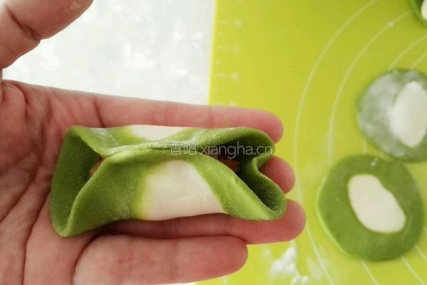 白菜（百财）饺子的做法图解15