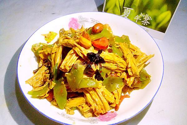 腐竹炒莴笋的做法图解12
