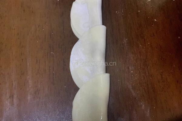 玫瑰花煎饺的做法图解6