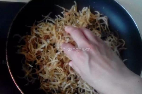 小银鱼的做法图解2