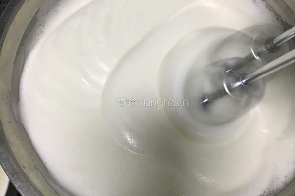 10寸戚风蛋糕的做法图解5
