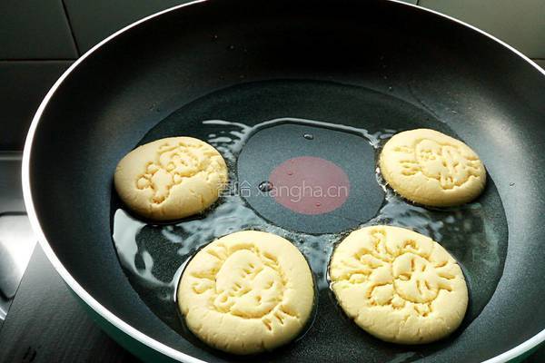 奶香玉米煎饼的做法图解8