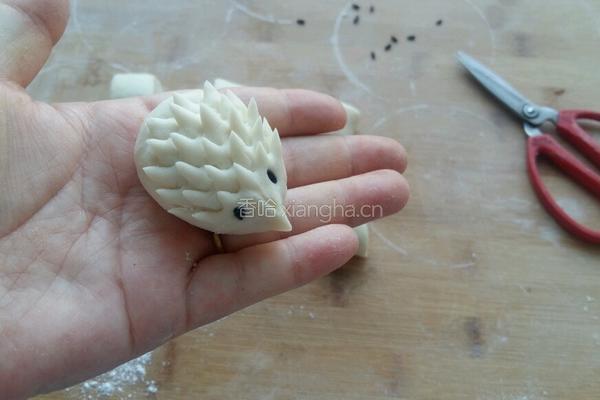 刺猬豆沙小餐包的做法图解8