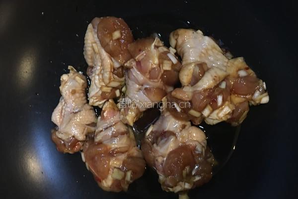 红烧鸡翅根的做法图解2