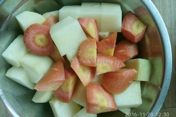 牛肉炖土豆的做法图解3