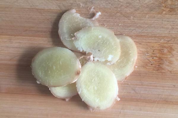 鱼头豆腐汤的做法图解1