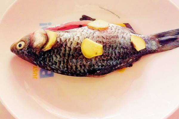 鲫鱼豆腐海鲜菇汤的做法图解5