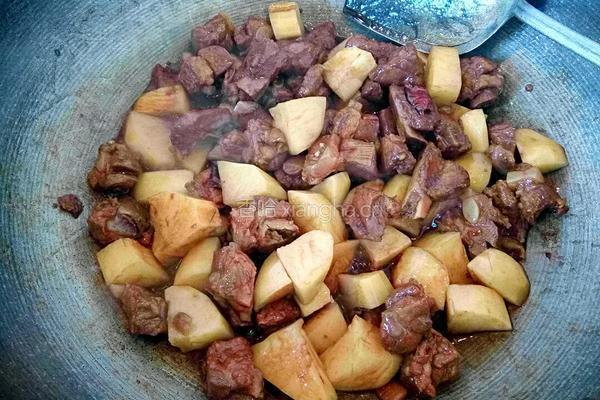 排骨炖土豆的做法图解8