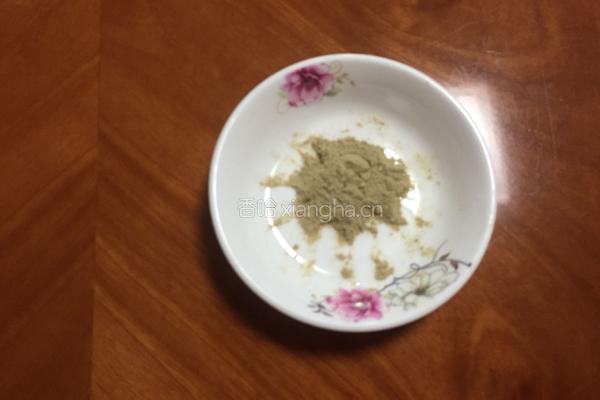 炒鱼面的做法图解3