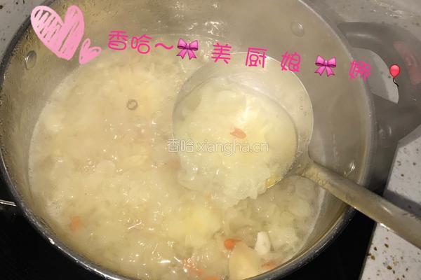 银耳羹的做法图解2