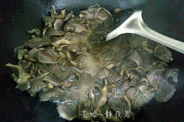 酸豆角双椒炒鸡胗的做法图解10
